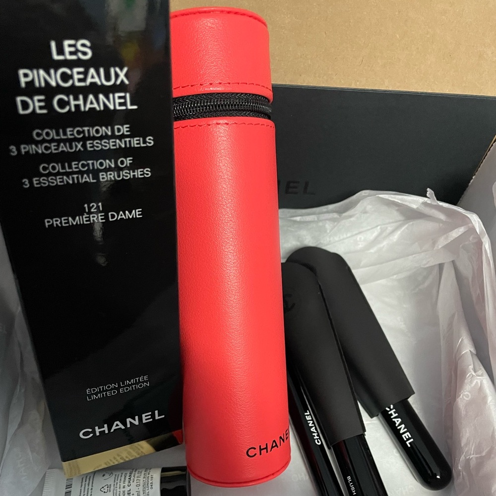Chanel brush set 121 Premiere Dame